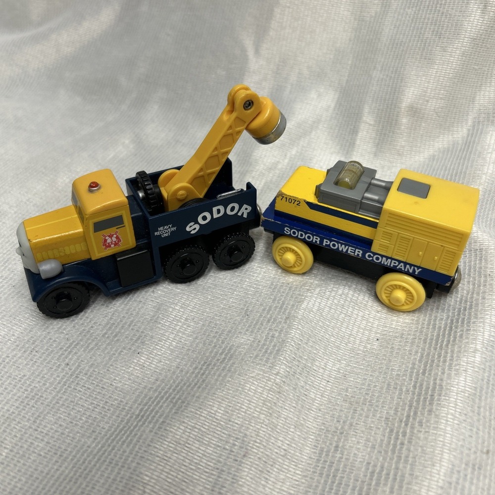 Wooden Train Lot Of 2 Butch Heavy Recovery & Sodor Power Co. Generator (Thomas)